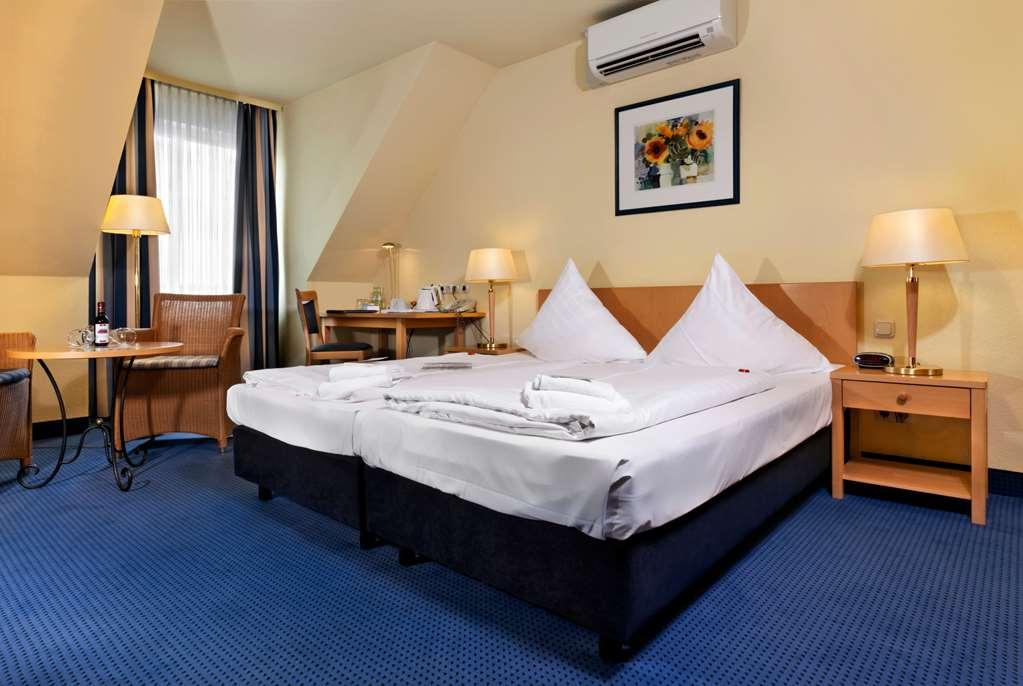 Tryp By Wyndham Luebeck Aquamarin Hotel Стая снимка