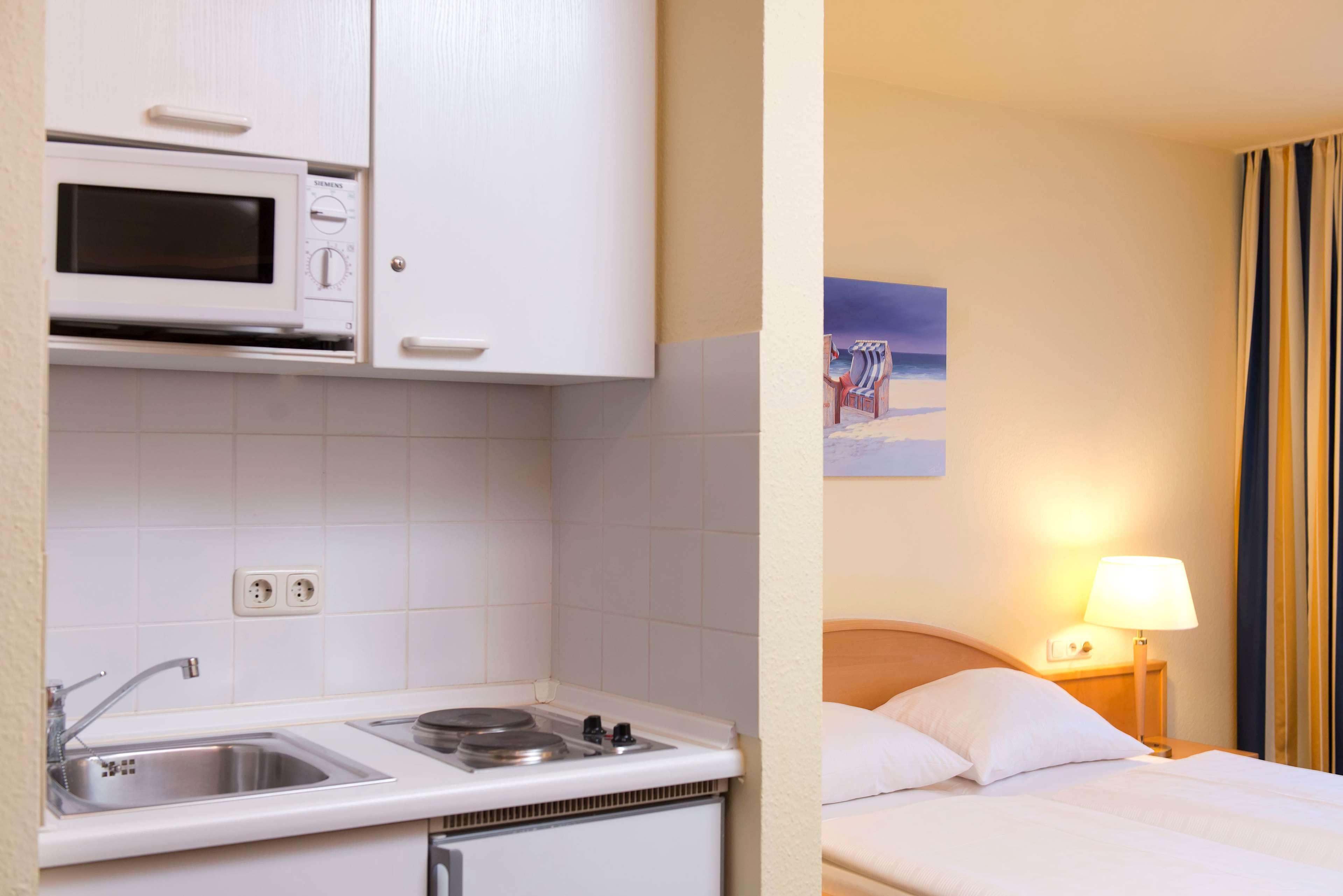 Tryp By Wyndham Luebeck Aquamarin Hotel Стая снимка